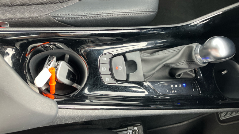 Toyota C-HR 2.0 Hybrid Design 5dr CVT Hybrid Hatchback